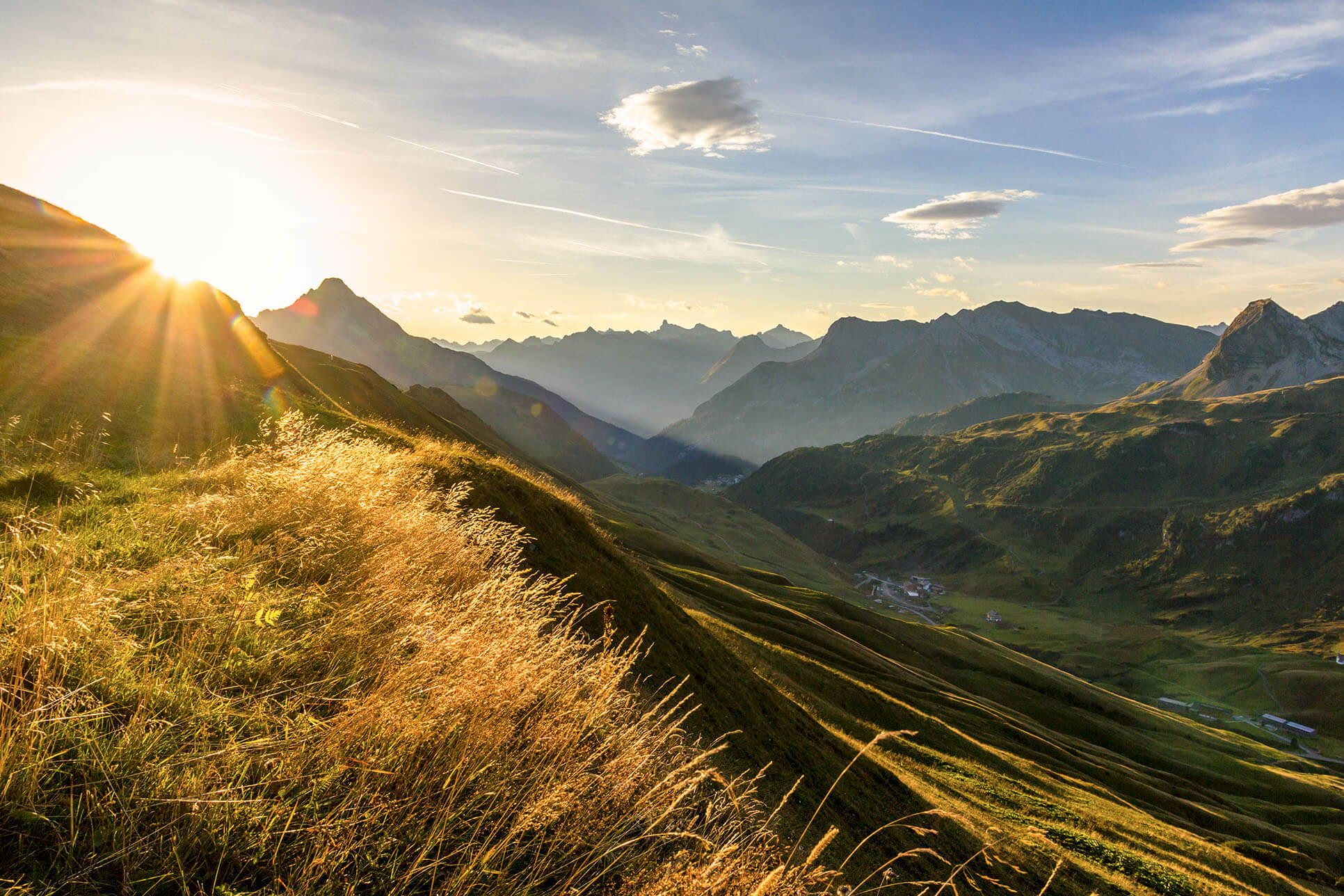 Sonnenuntergang in Berglandschaft